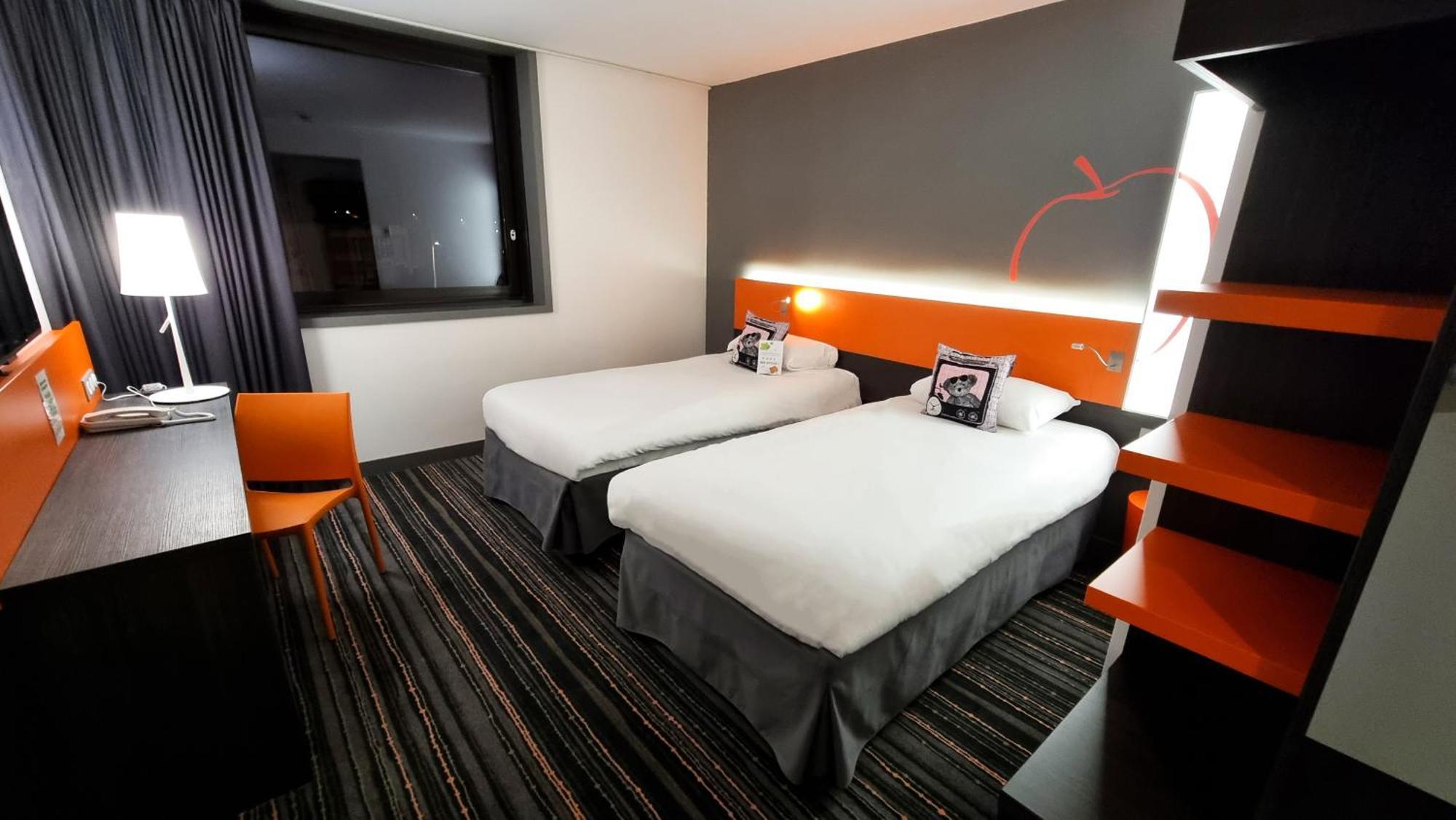Ibis Styles Caen Centre Gare Otel Dış mekan fotoğraf